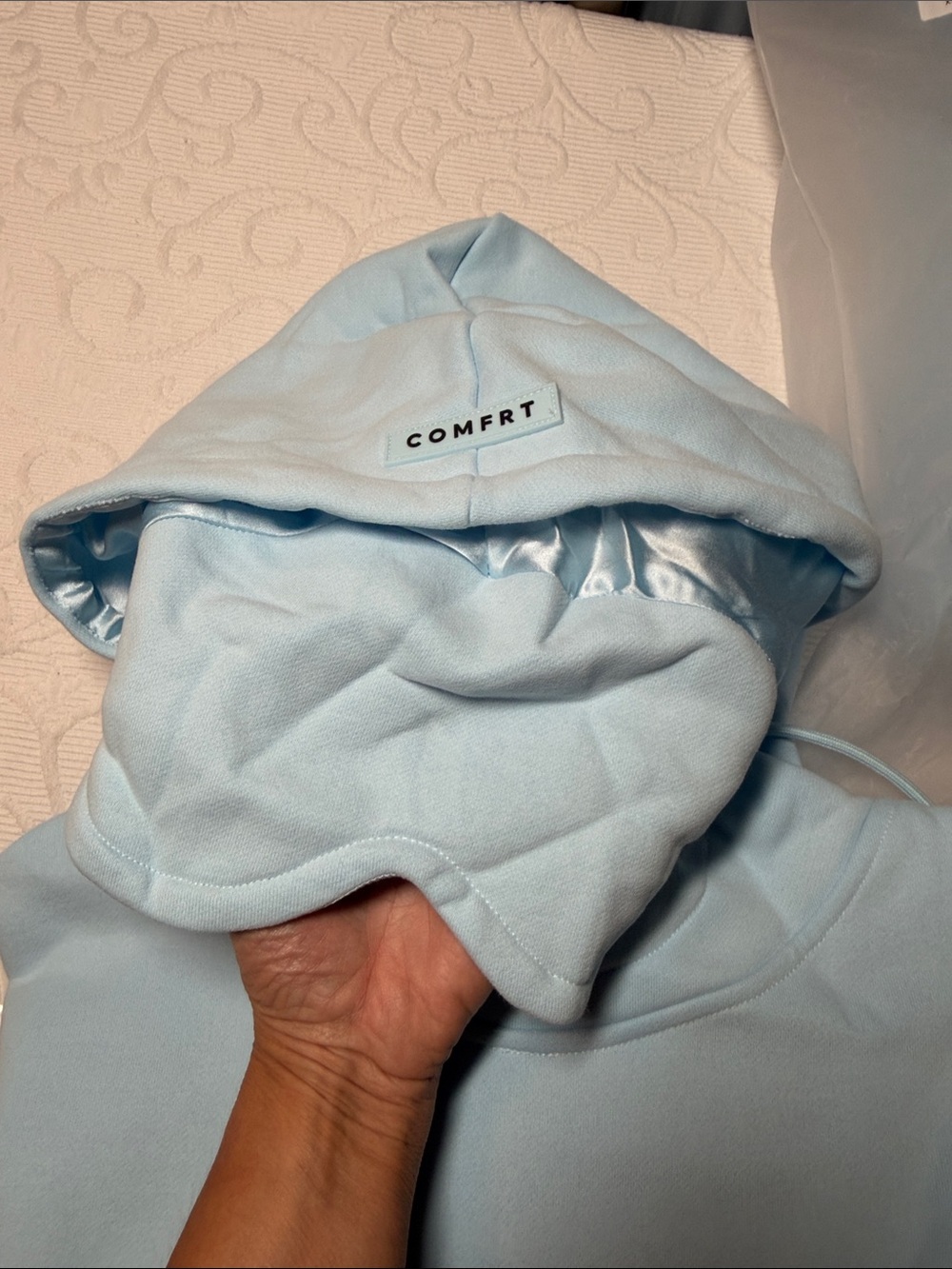 Comfrt  Airplane Mode VIP Baby Blue Loungewear Set (2-Pieces). Size Large - Picture 8 of 10